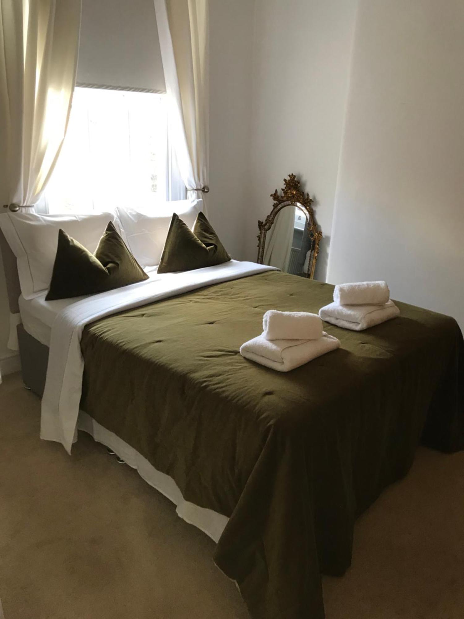 Charming Flat Centrally Located Londra